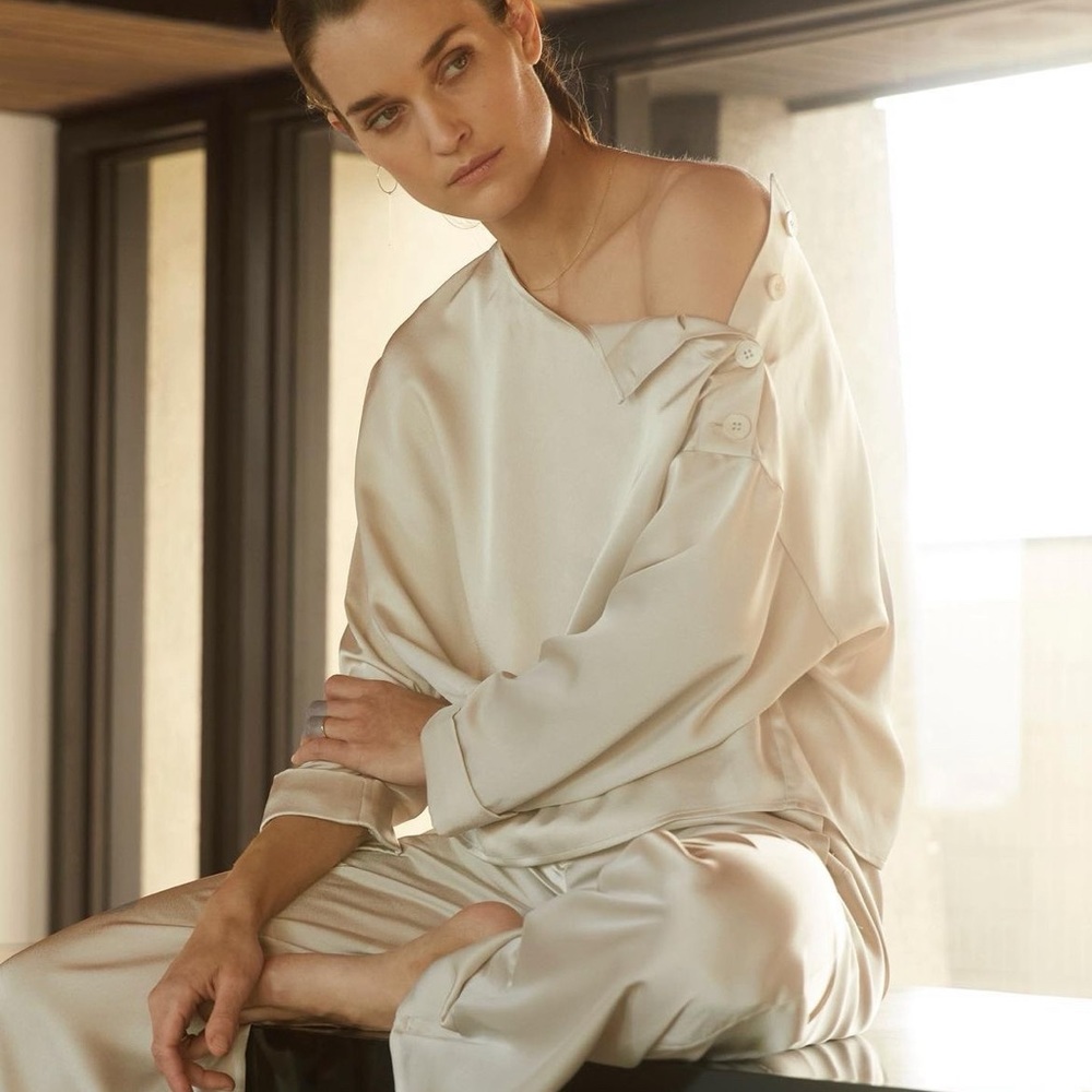 Brochu Walker Dallas Top Dust